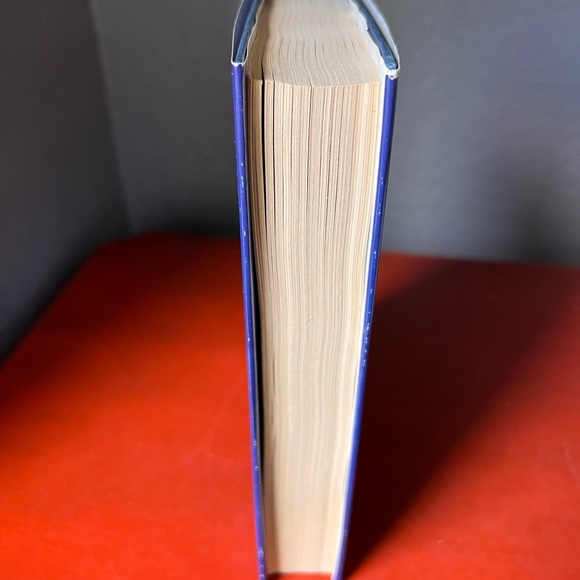 Exclusive by Sandra Brown - Picture 7 of 7